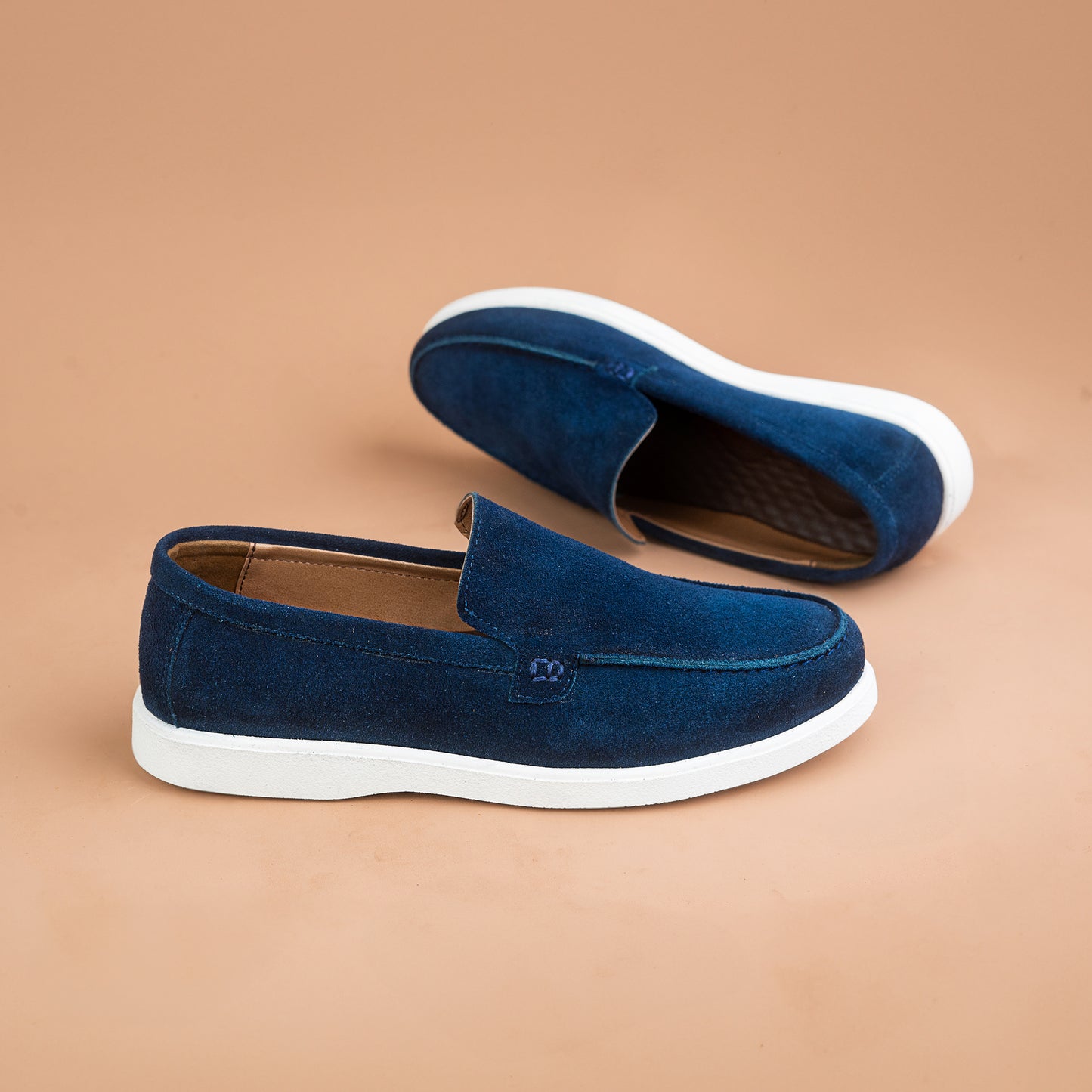 EVACI Suede